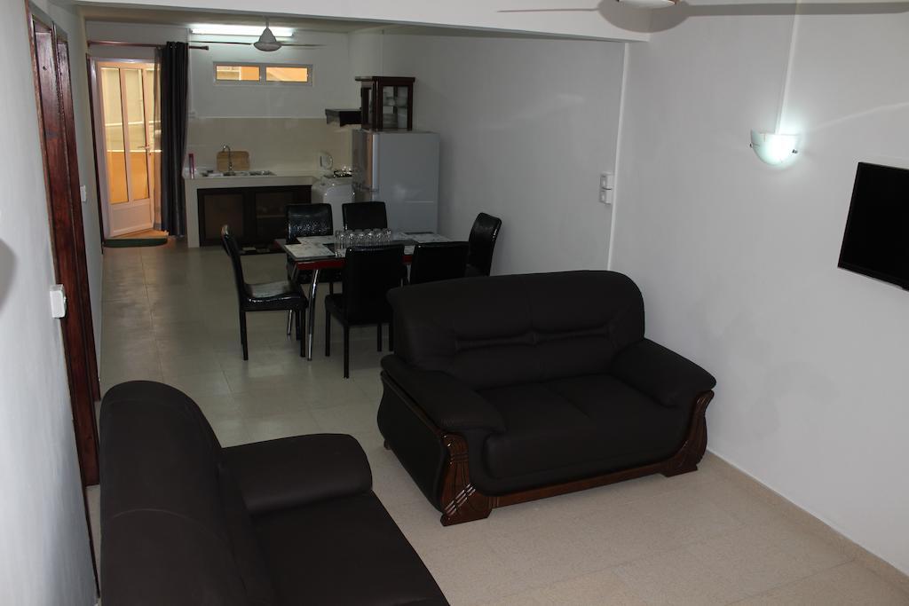 Bano Beach Residence - Grand Bay Beach Ruang foto